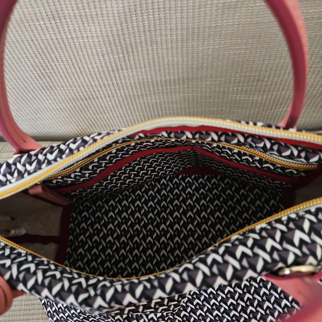 ピエールカルダン　ショルダーバッグ 黒/白/ピンク