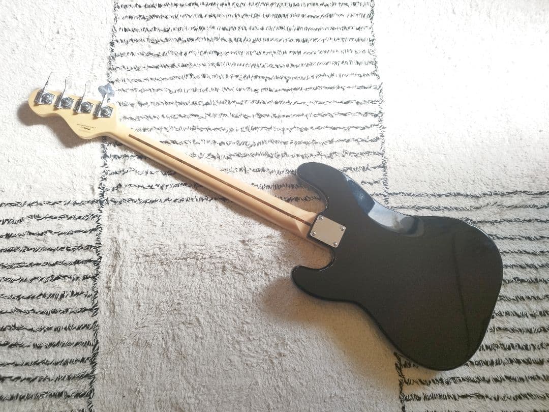 【ほぼ新品!!】Vintage V42BLK プレベ/ジャズベ TheBONEZ