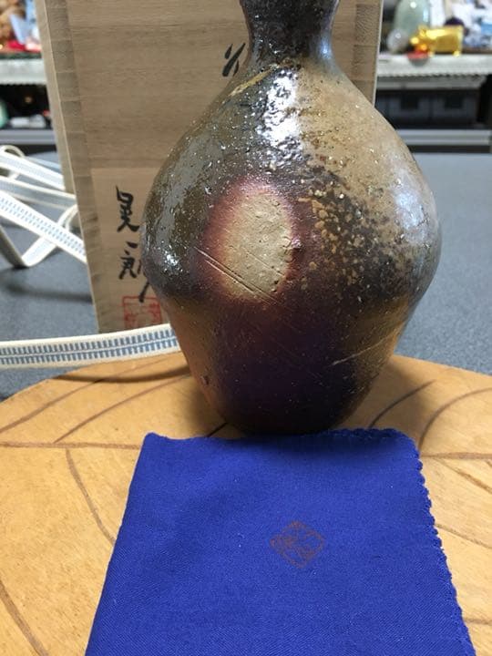 備前焼 人気作家伊勢崎晃一郎作 徳利 個展作品