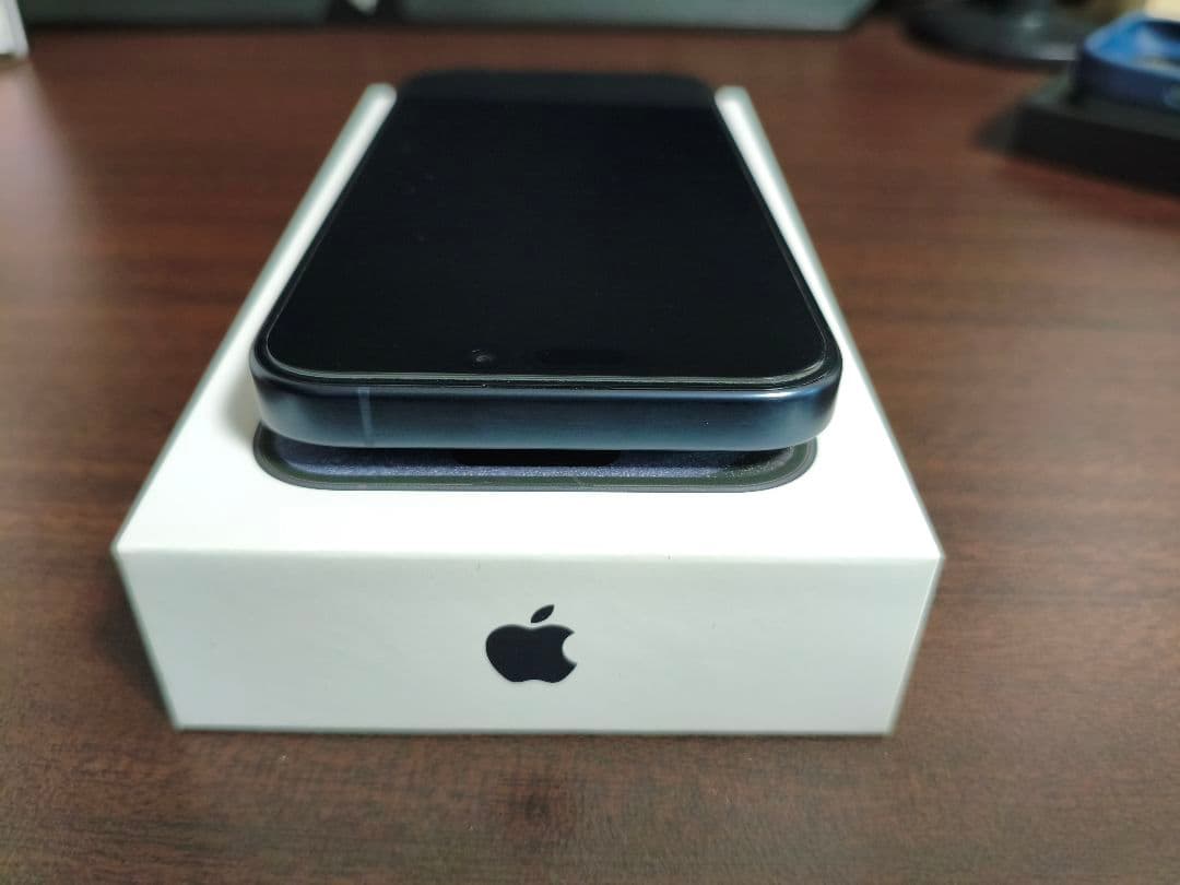 a*l様 iPhone 15 Pro 256GB ブルーチタニウム SIMフリー