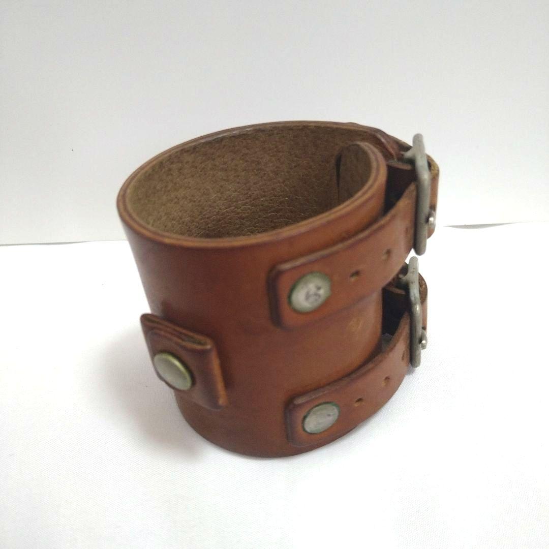 【キャスティングヒーロー】gbbレザーカフ ジョニーデップ着 ブレスレット