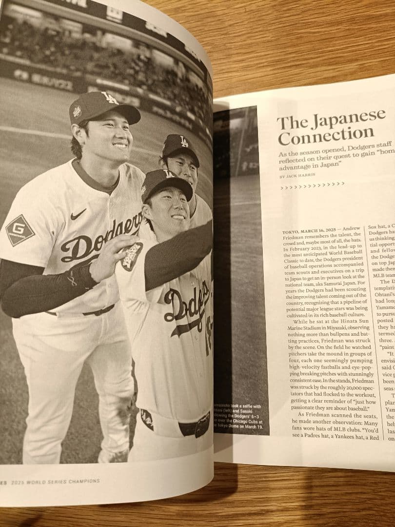 ロサンゼルス・タイムズ ドジャース 2025年　特別号　大谷翔平　山本由伸