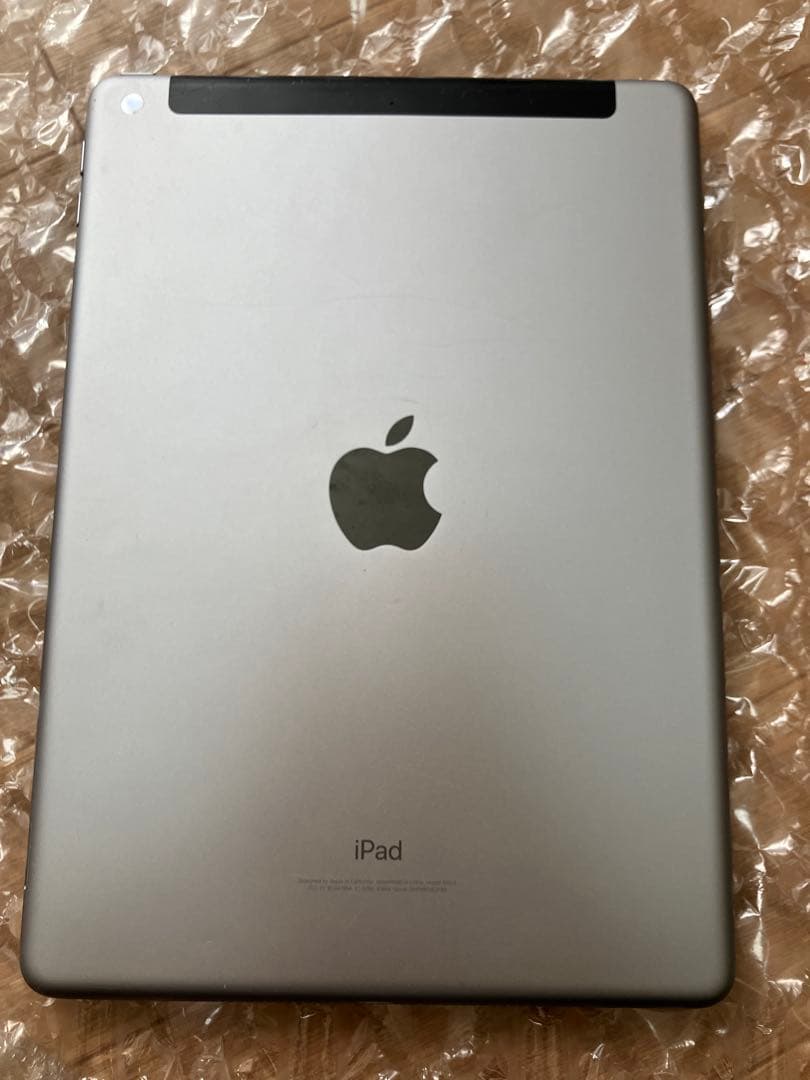 Apple iPad第6世代　Wi-Fi+Cellularモデル A1954