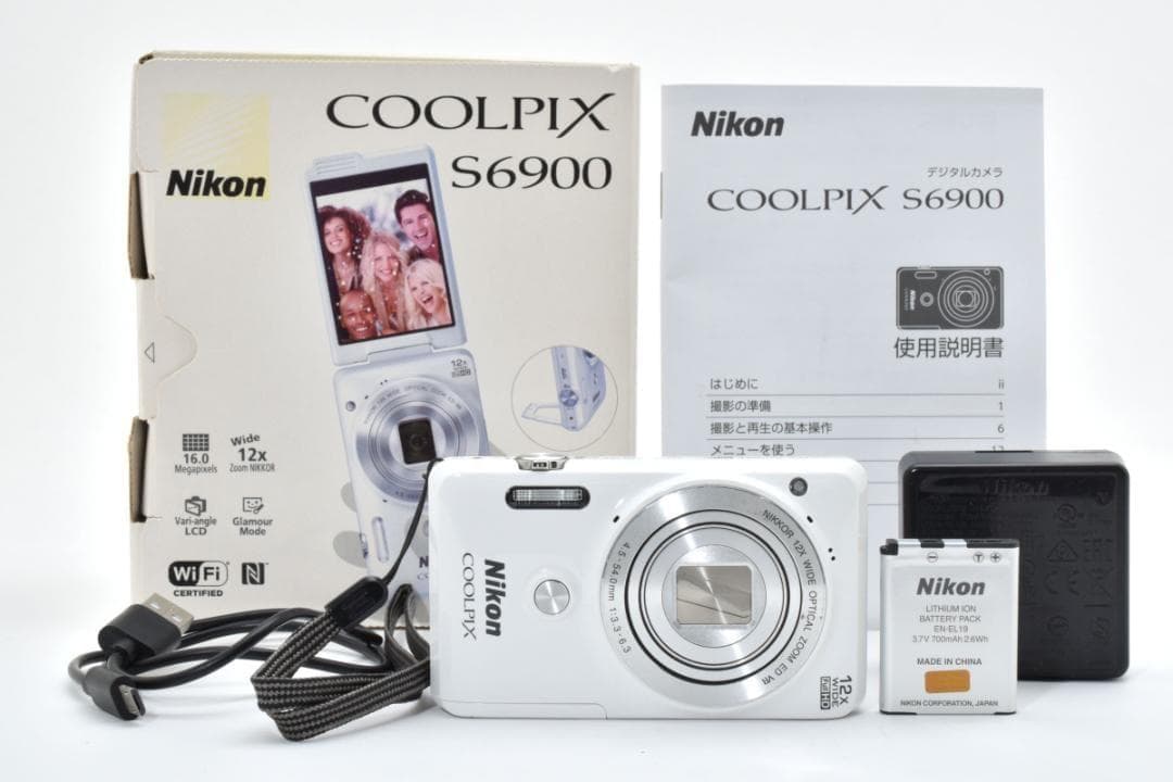 美品 Nikon COOLPIX S6900 ホワイト デジタルカメラ