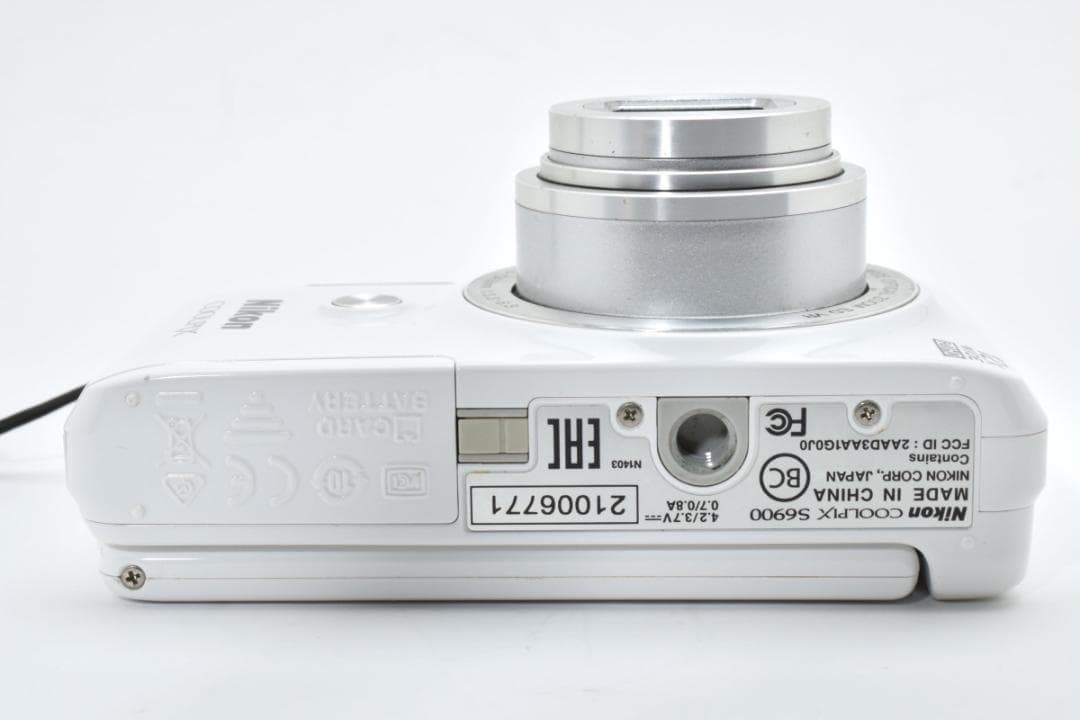 美品 Nikon COOLPIX S6900 ホワイト デジタルカメラ