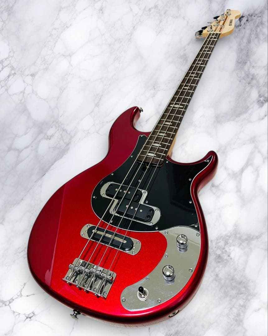 （新品同様）YAMAHA BB424X エレキベース レッドメタリック色