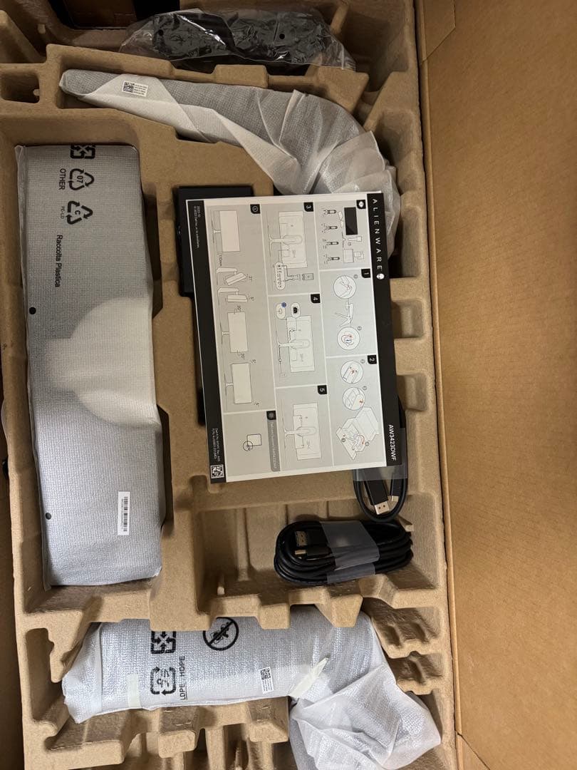 Alienware 34 曲面 QD-OLED モニター AW3423DWF