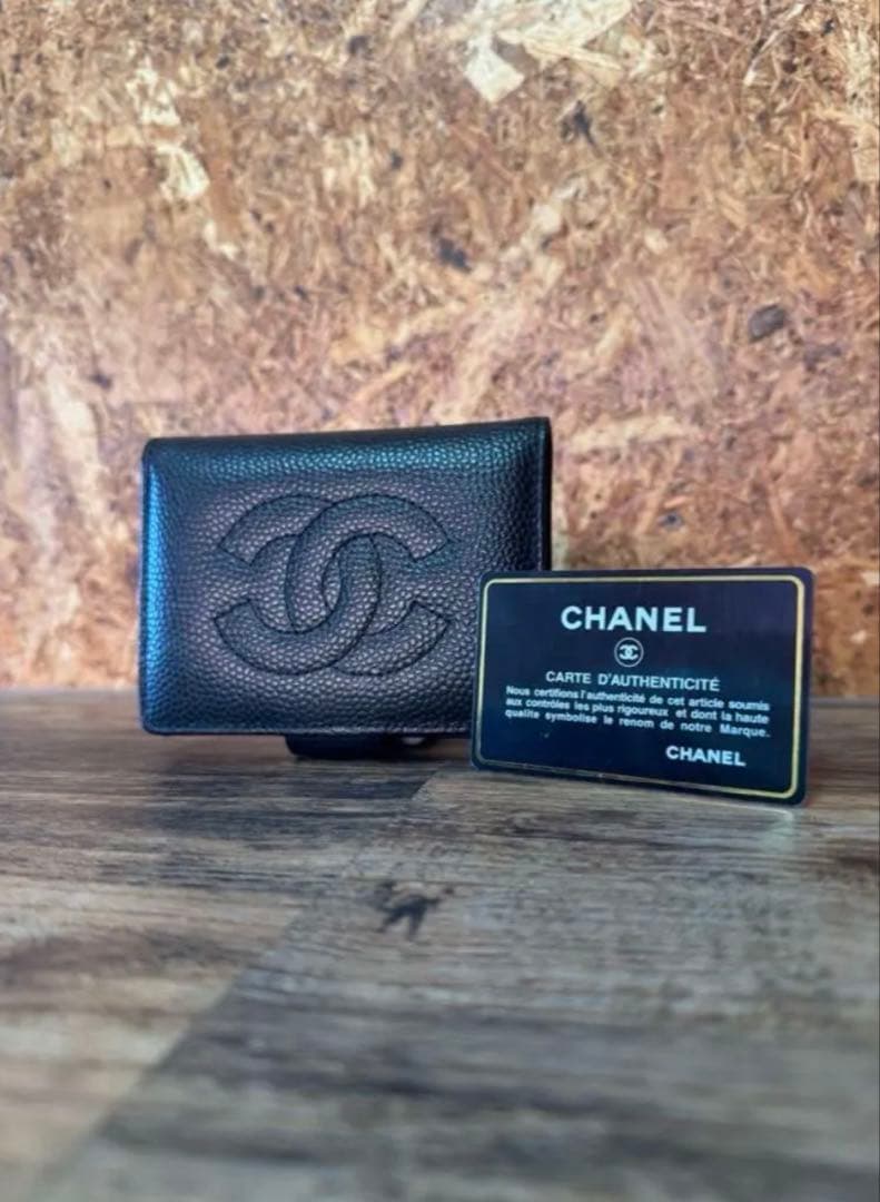 CHANEL 折りたたみ財布