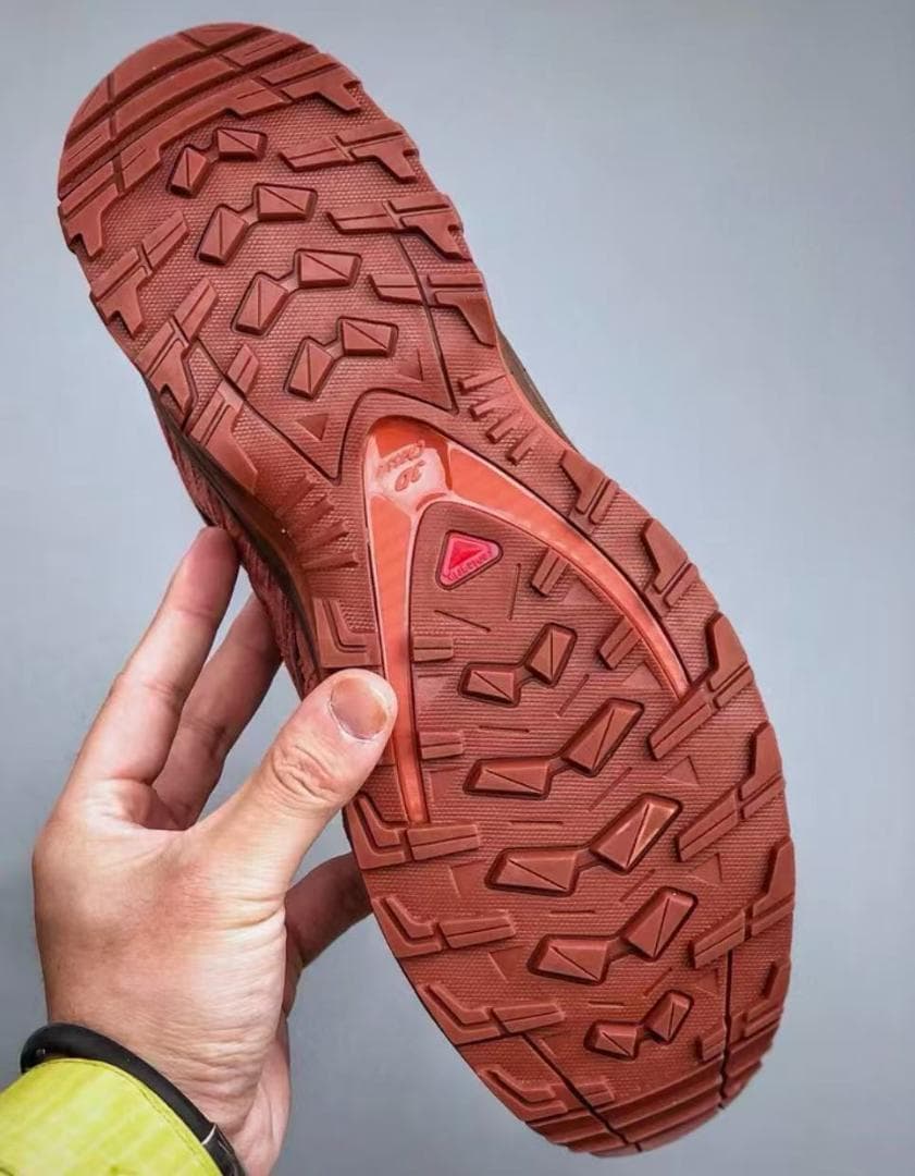 SALOMON XAPRO3D RED ASHES 馬年限定 ランニングシューズ