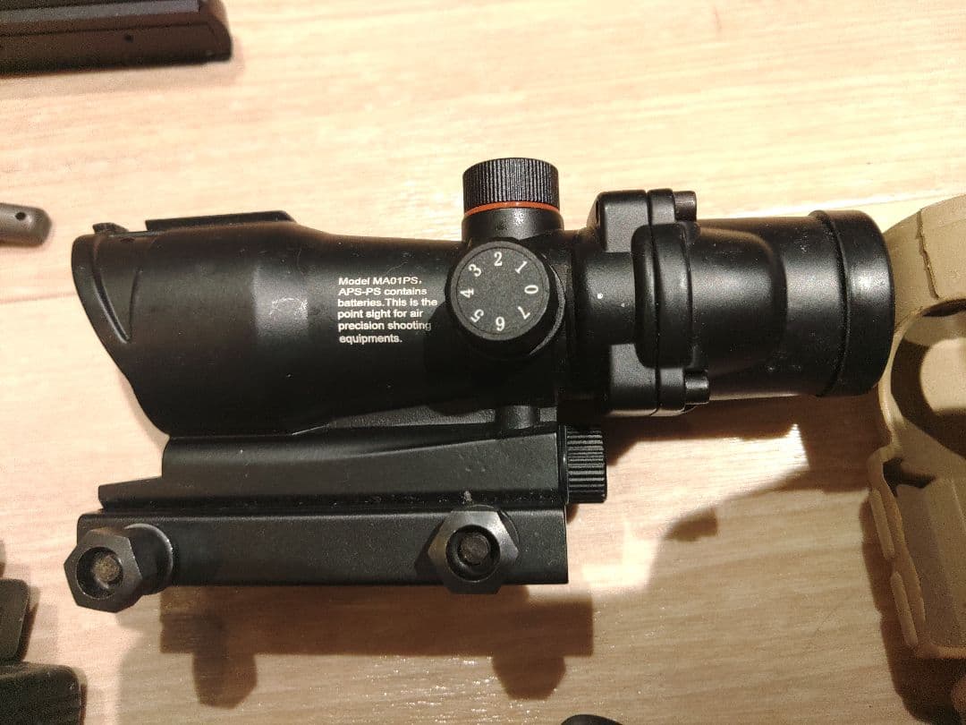 マルイ 電動 MP7A1 ジャンク 純正マガジン×6 多弾 ×6外装・光学等盛合