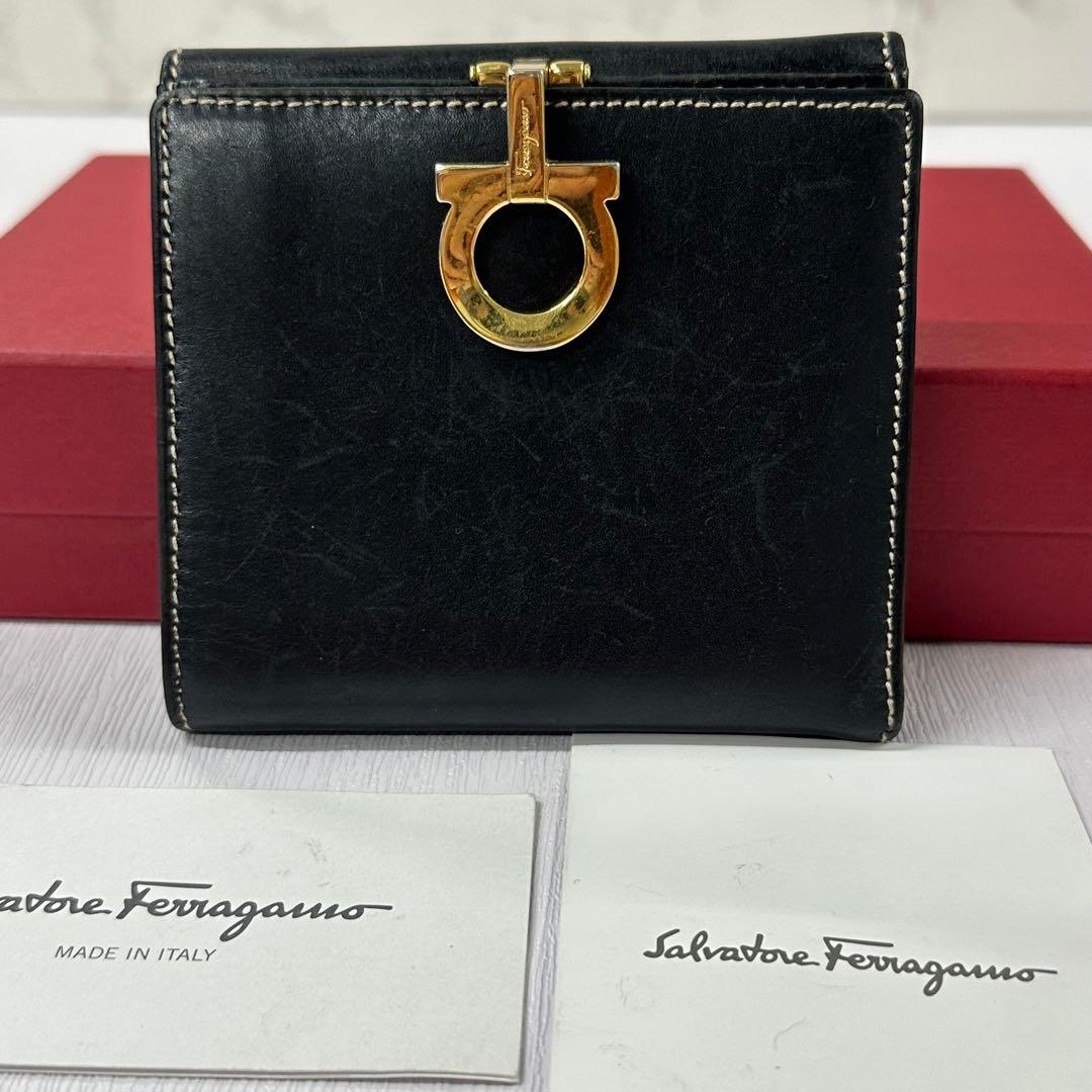 超良品‼️ サルヴァトーレフェラガモ　財布　二つ折り　折り財布　ガンチーニ