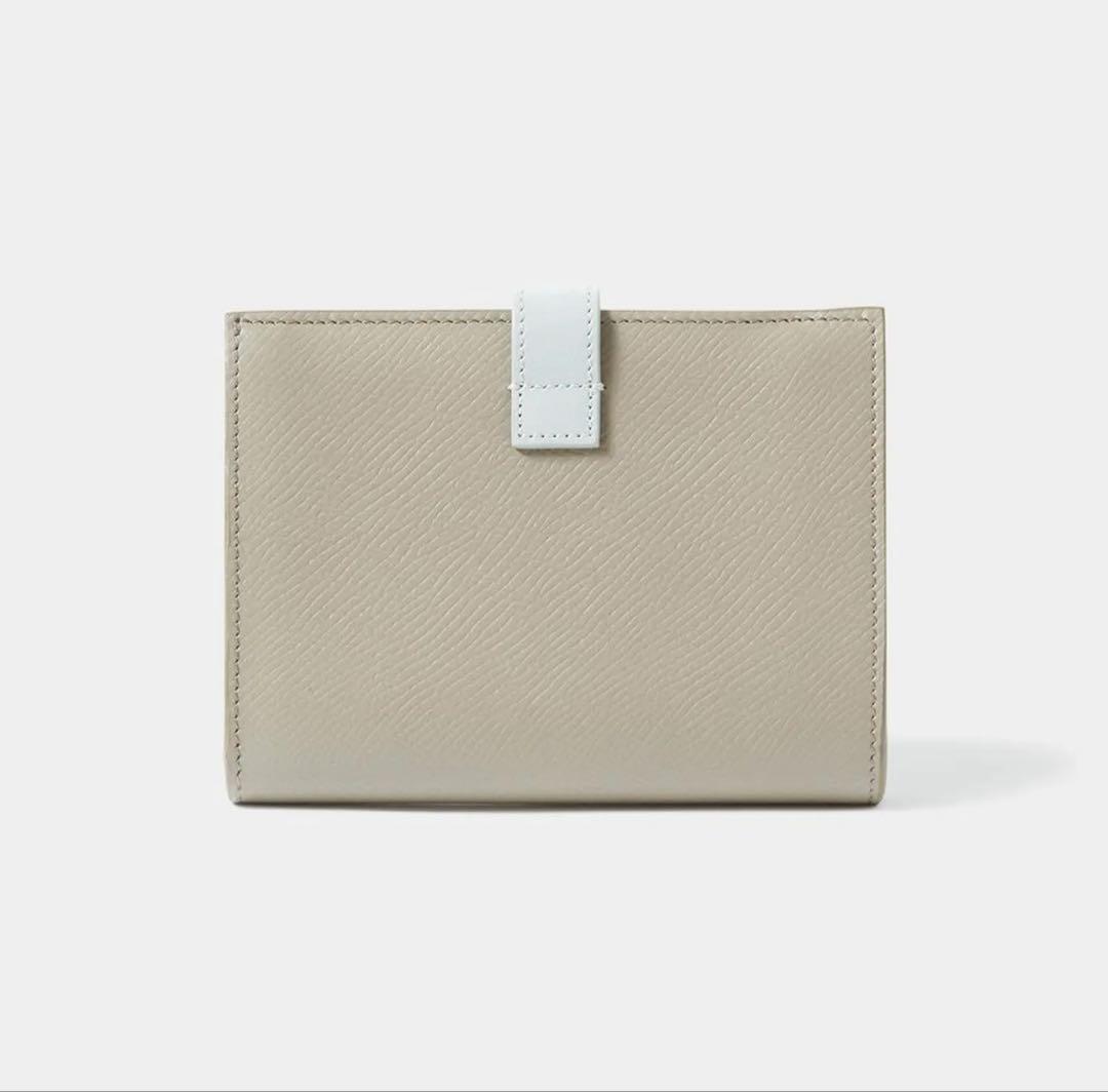 【美品　箱付き】セリーヌ ミディアム ストラップ ウォレット