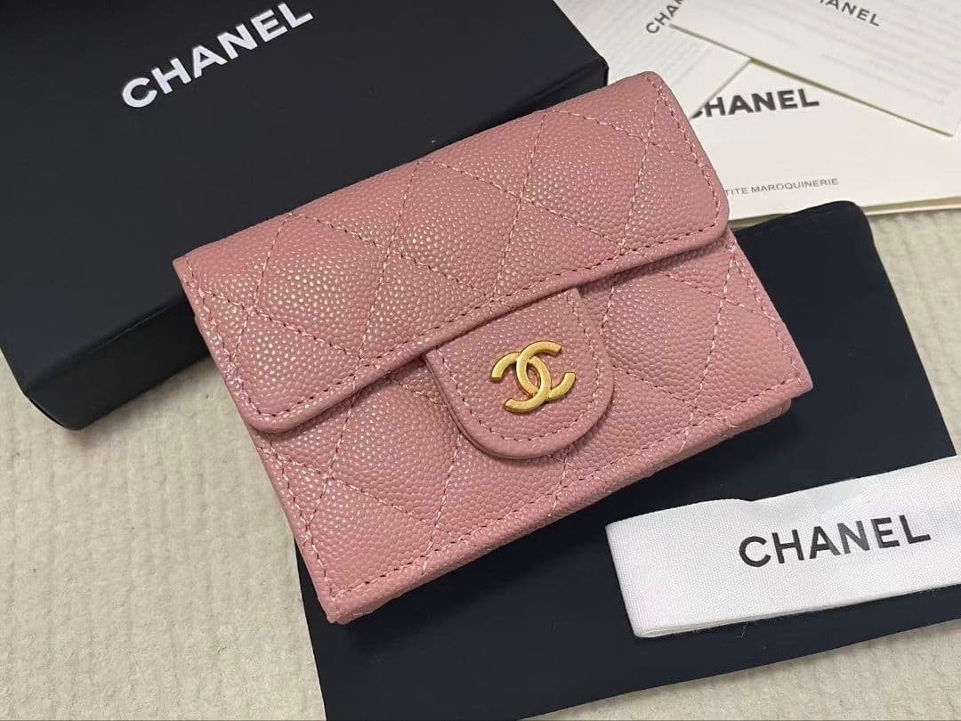 シャネル　三つ折り財布