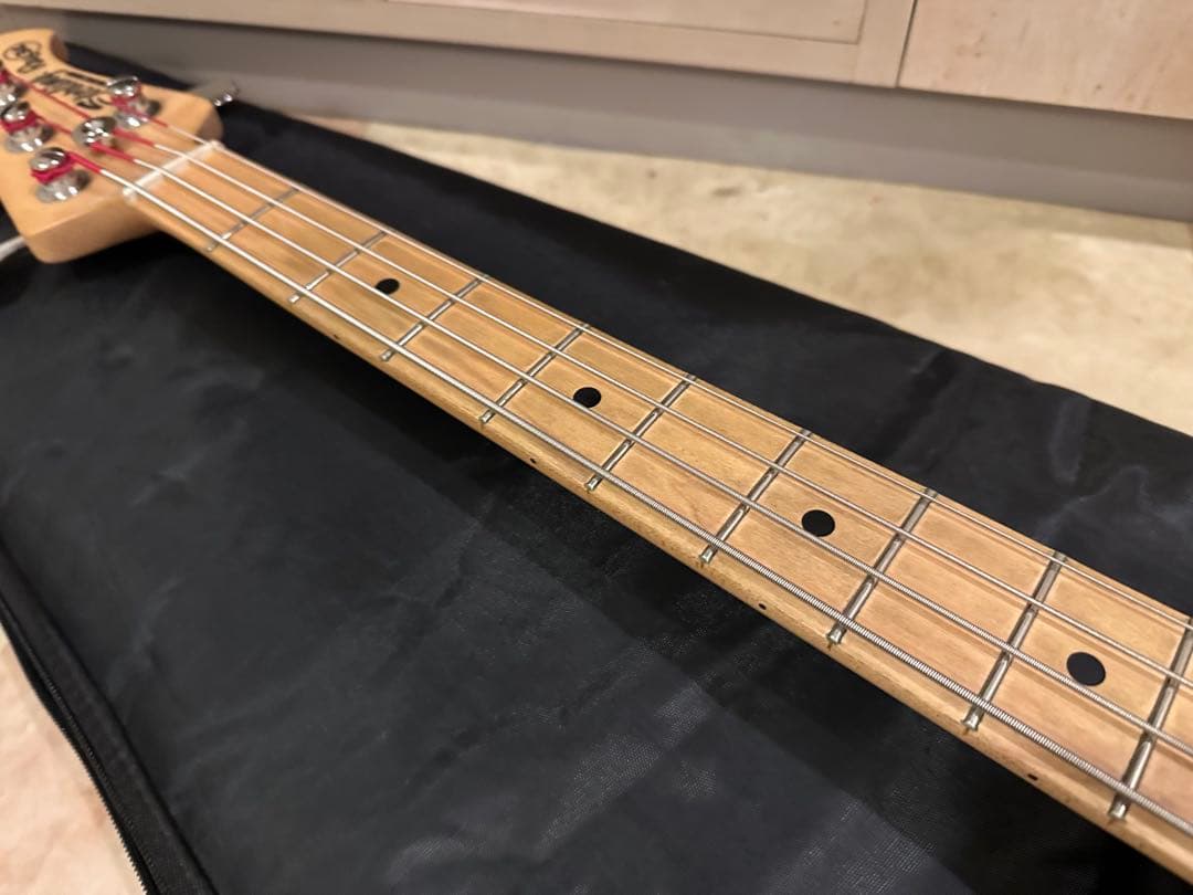 Sterling by Musicman Ray34 StingRay 4弦