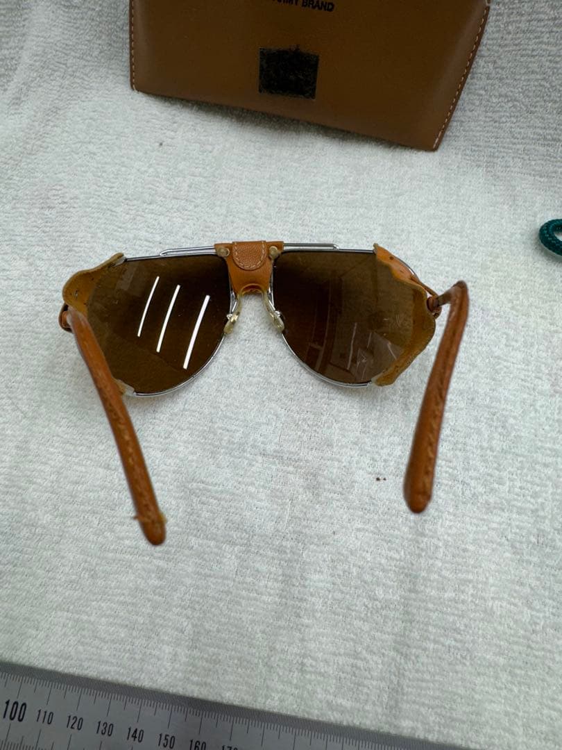 レア☆ビンテージスイスアーミーサングラス　SWISS ARMY 4000