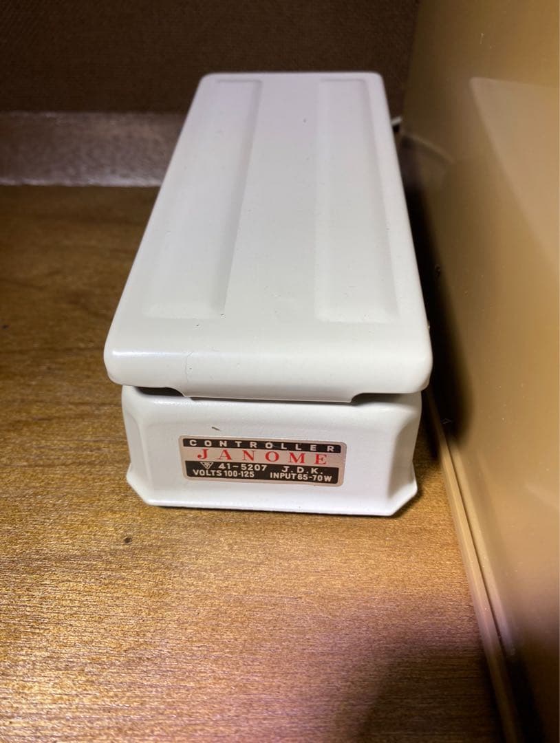 ジャノメミシン 801型 トピア 蛇の目ミシン 台付 ヴィンテージ ma140