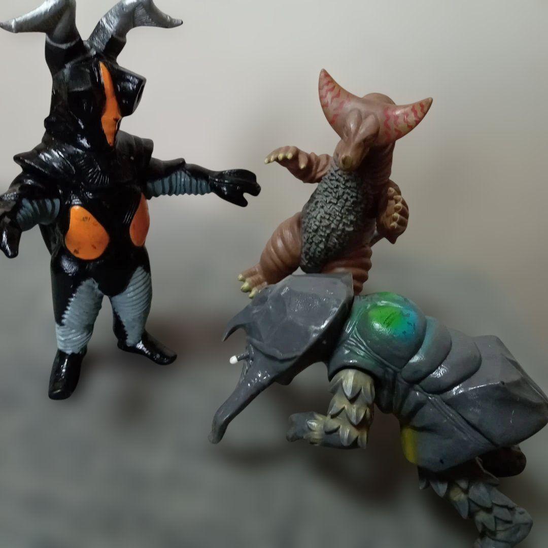 恐竜のおもちゃセット（7体 ）