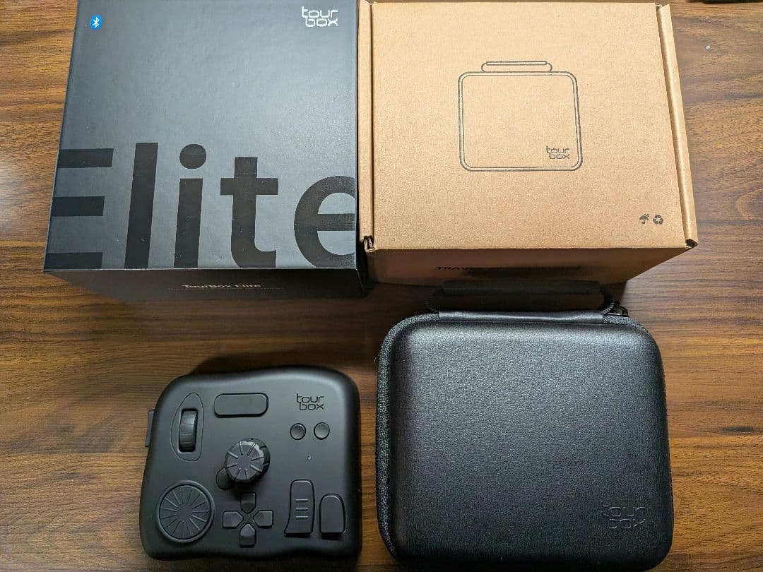 tour box Elite 多機能コントローラー