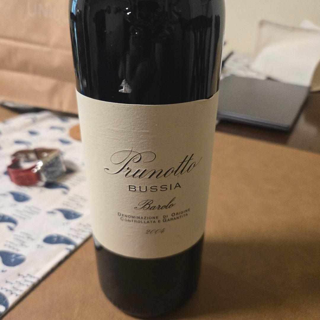 ブッシア　バローロ　2004