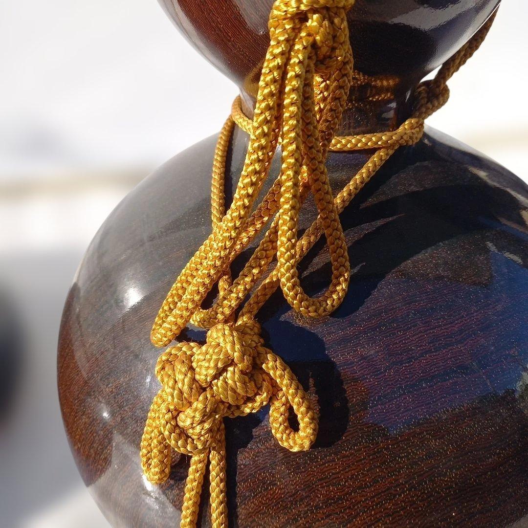 ひょうたん型の紫檀製置物　高さ67cm　16.6kg