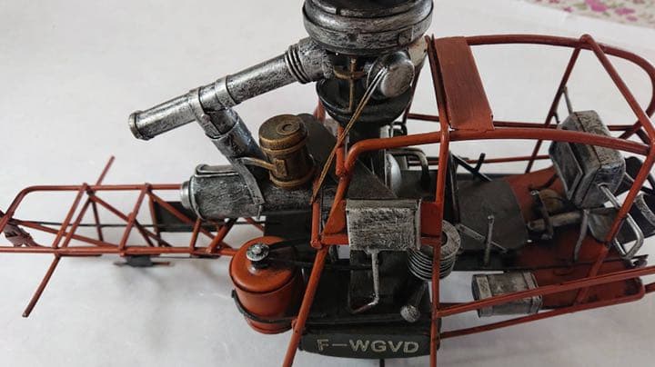 ブリキのヘリコプター