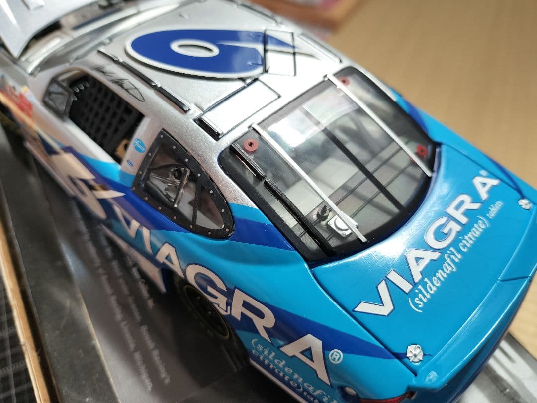 1/24 ナスカー　フォード　トーラス ＦＯＲＤ NASCAR　VIAGRA