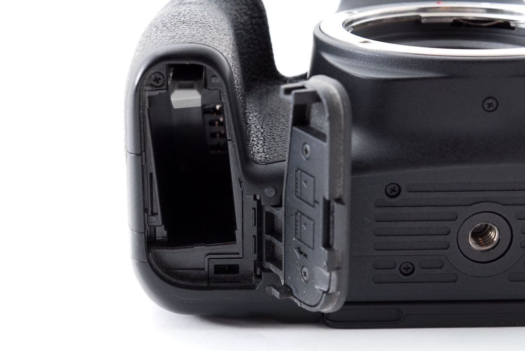 デジタル一眼レフカメラ　Canon EOS 9000D 標準レンズセット