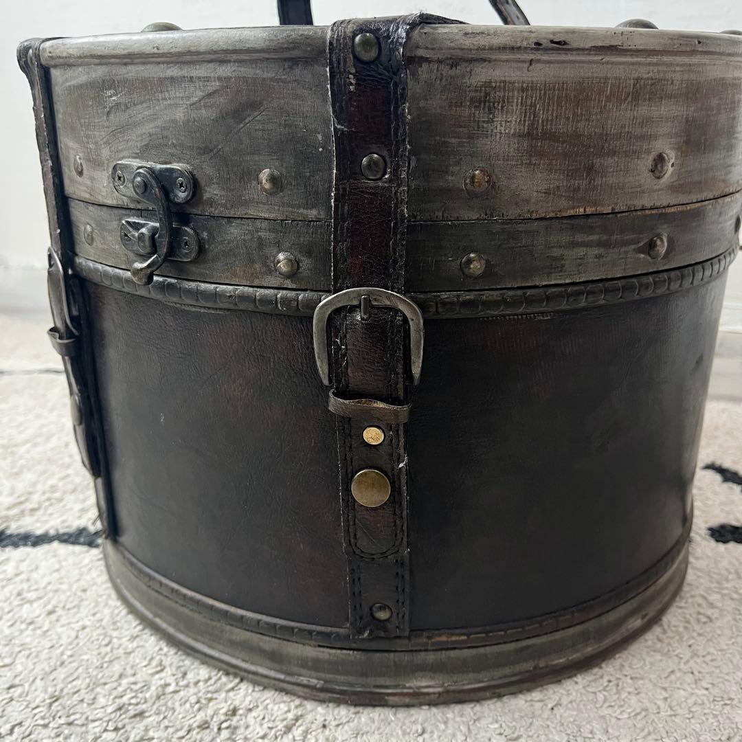 ヴィンテージ 木製 × レザー 樽 木箱 インテリア 雑貨 什器 アンティーク