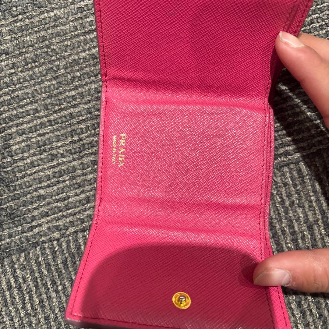 PRADA ピンク 三つ折り財布