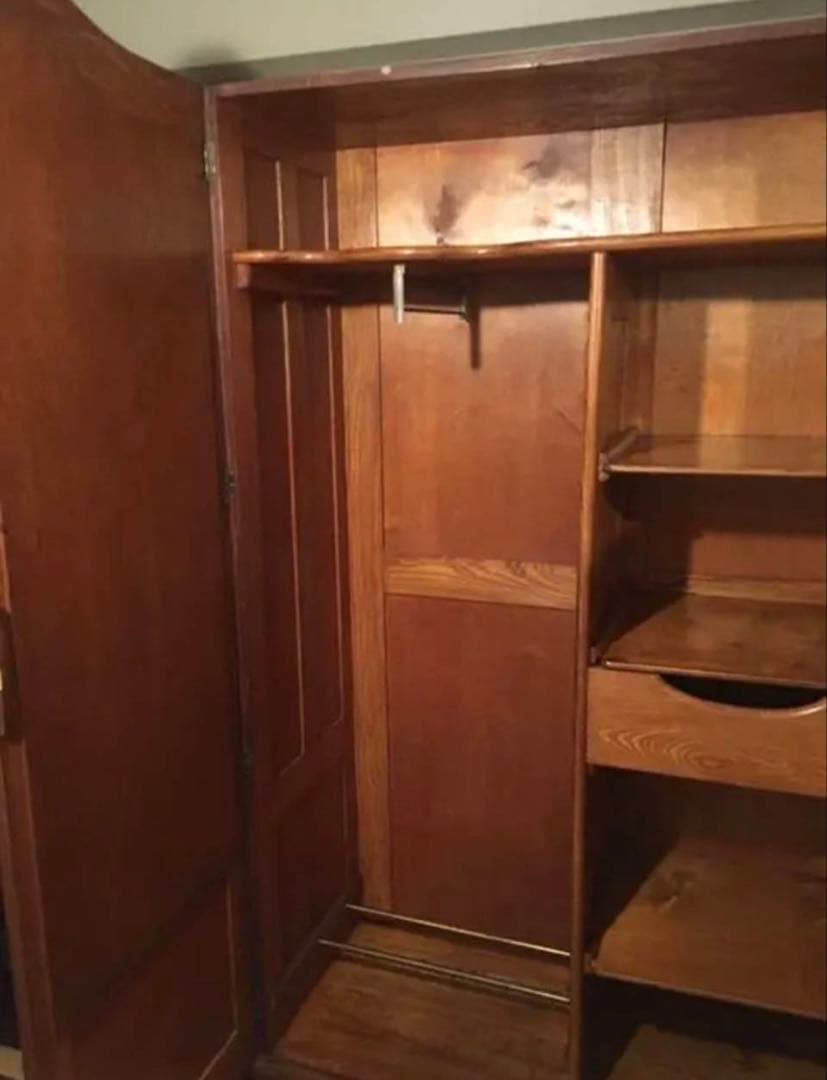 ❤️お値下げ★アンティーククローゼット★シャビーシック★曲線が美しい★定価28万円