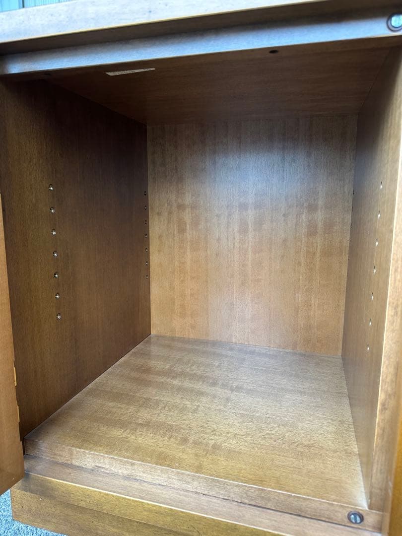 カリモク　ドマーニ　モーガントン　キャビネット