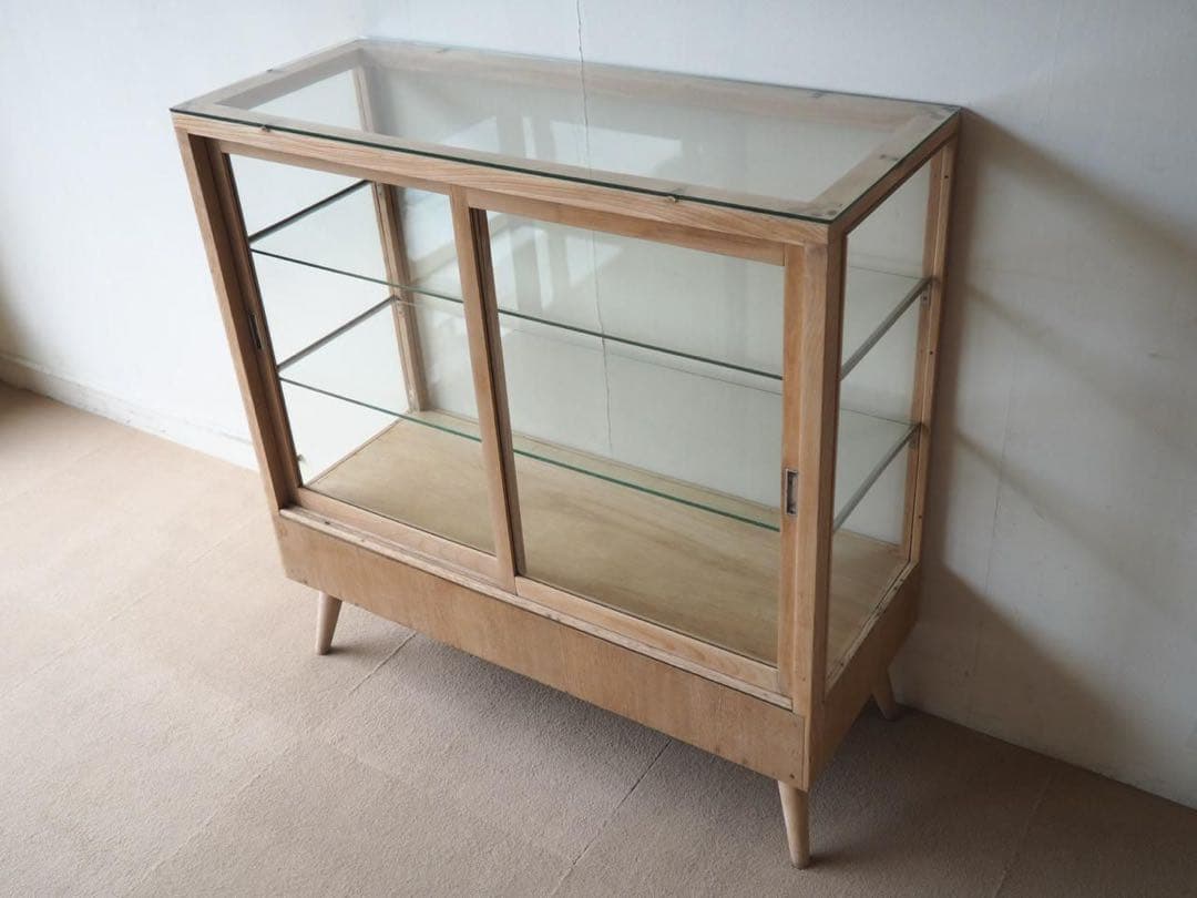 5面ガラスの木枠ショーケース