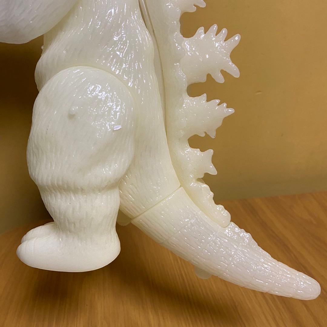 マルサン b/o スタイル ゴジラ 蓄光成型 未塗装ソフビ 5443