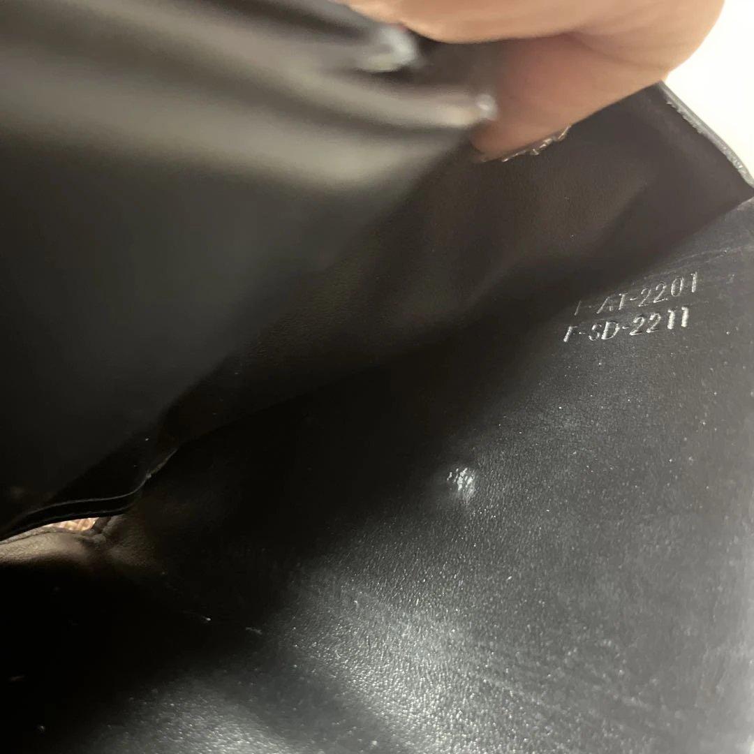 限定値下げCELINE ブラック 三つ折り財布