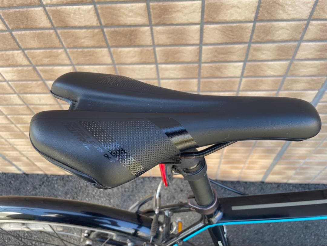 直接引取希望　埼玉ふじみ野GIANT クロスバイクＭ➕専用フロアポンプ