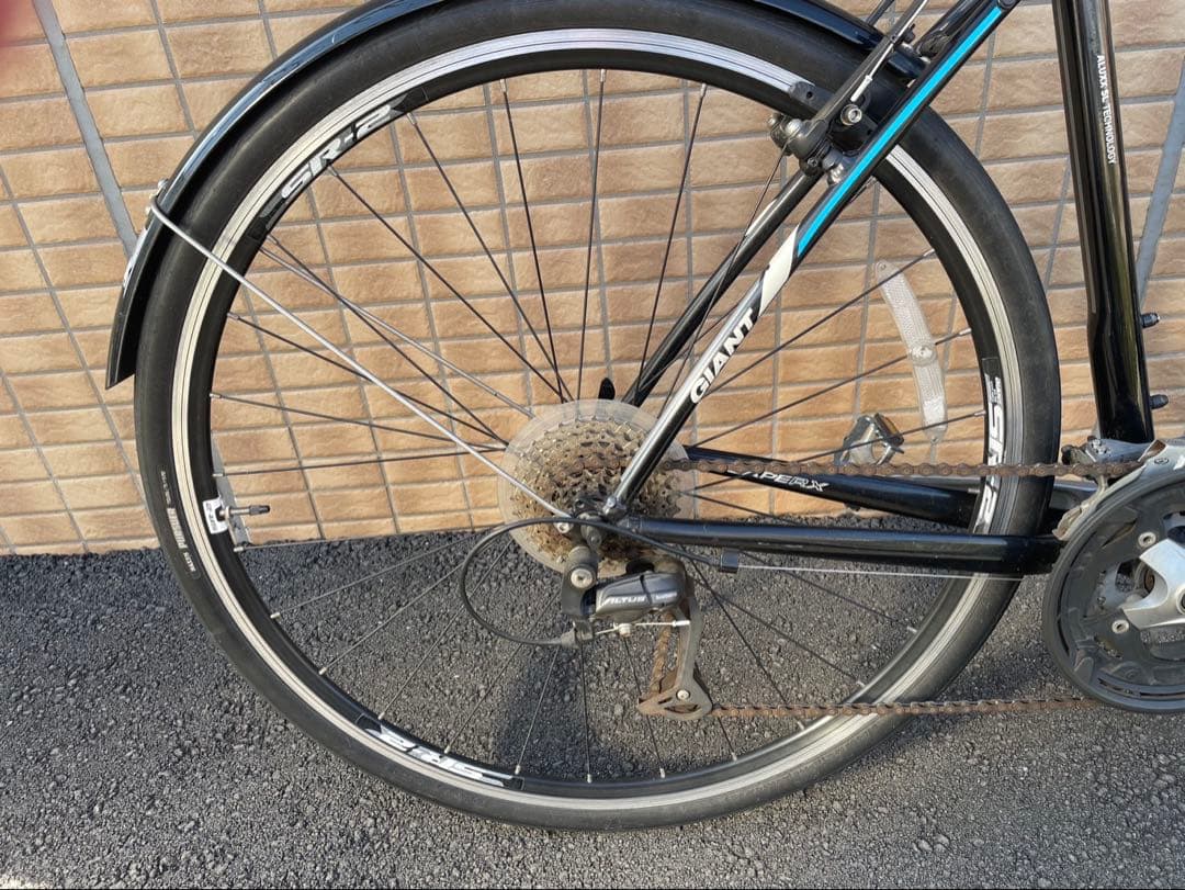 直接引取希望　埼玉ふじみ野GIANT クロスバイクＭ➕専用フロアポンプ