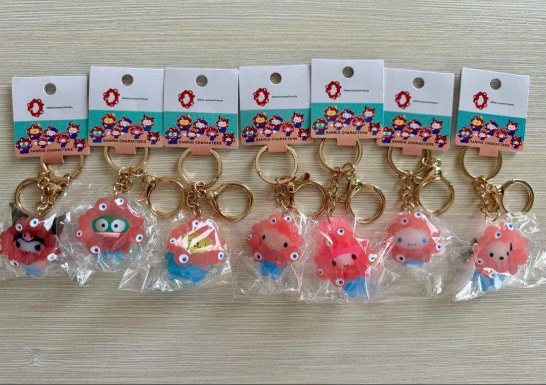 サンリオミャクミャクなりきり　クリアカラーキーホルダー　コンプリートセット