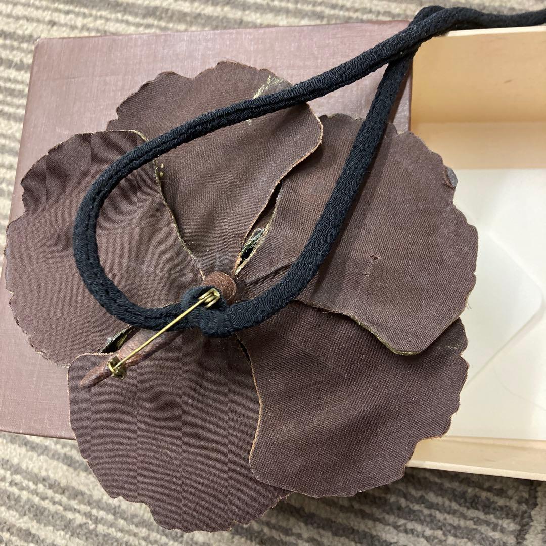 ルイヴィトン　プロッシュフルール　コサージュ