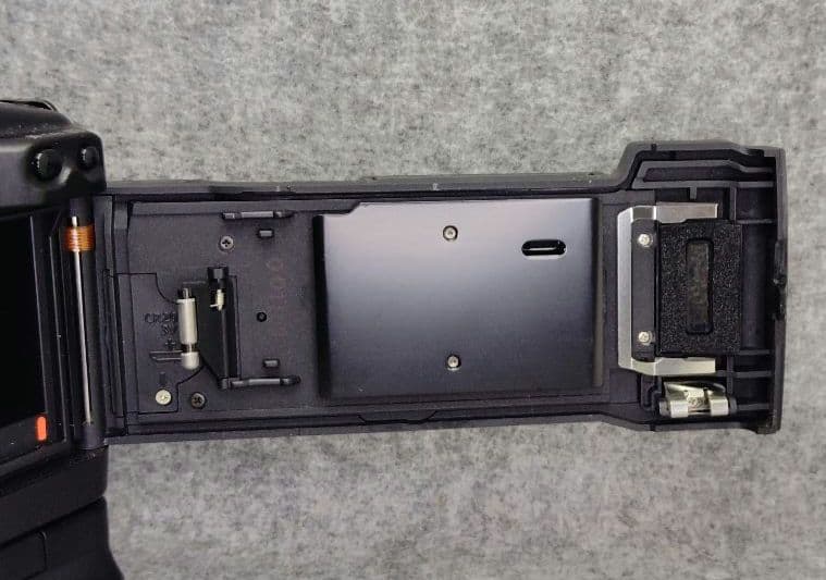 Canon EOS7 標準ズームレンズ付き　フィルムカメラ