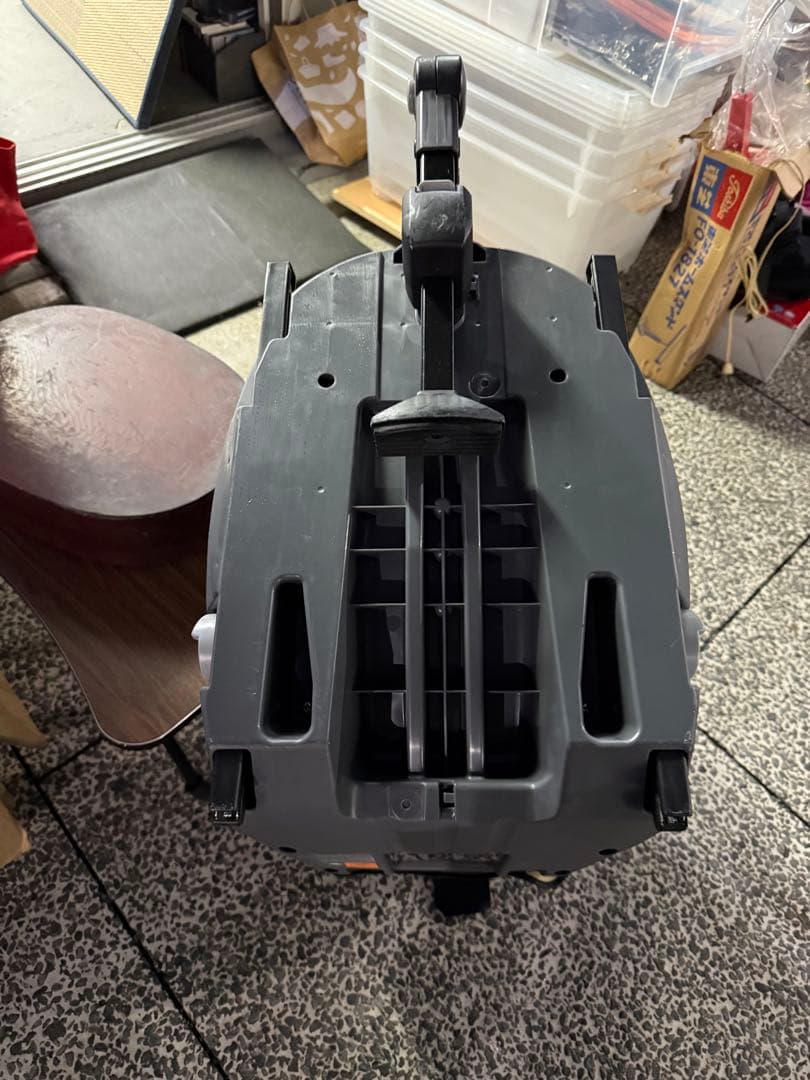 【足立区手渡しまたは、佐川急便】チャイルドシート　コンビ　アイソフィックス