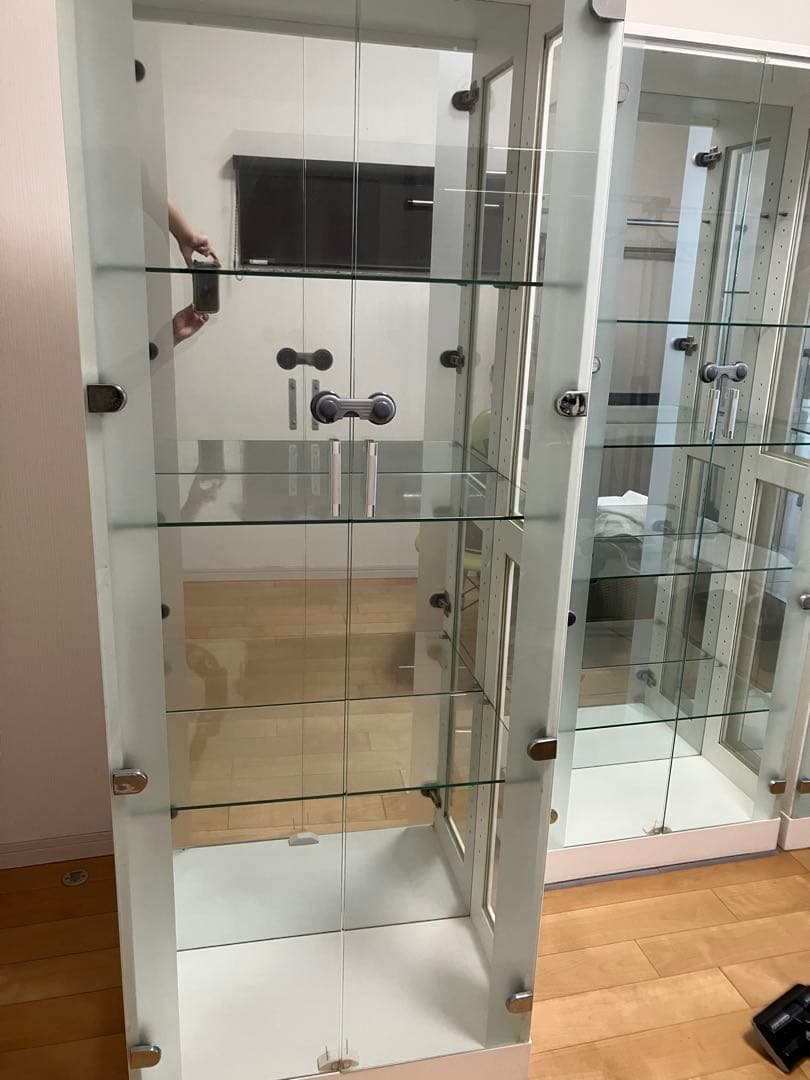 ガラスケース棚　一台