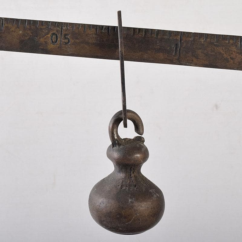 アンティーク　真鍮製　天秤はかり　置物　重さ約4.5㎏　M　R8127B