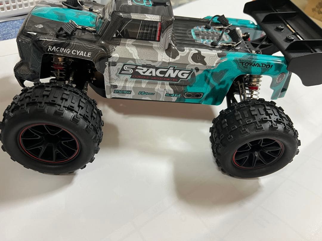 ラジコン　オフロード