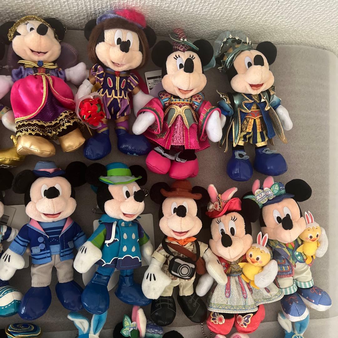 ディズニーリゾート　ミッキー　ミニー　ぬいぐるみバッジ