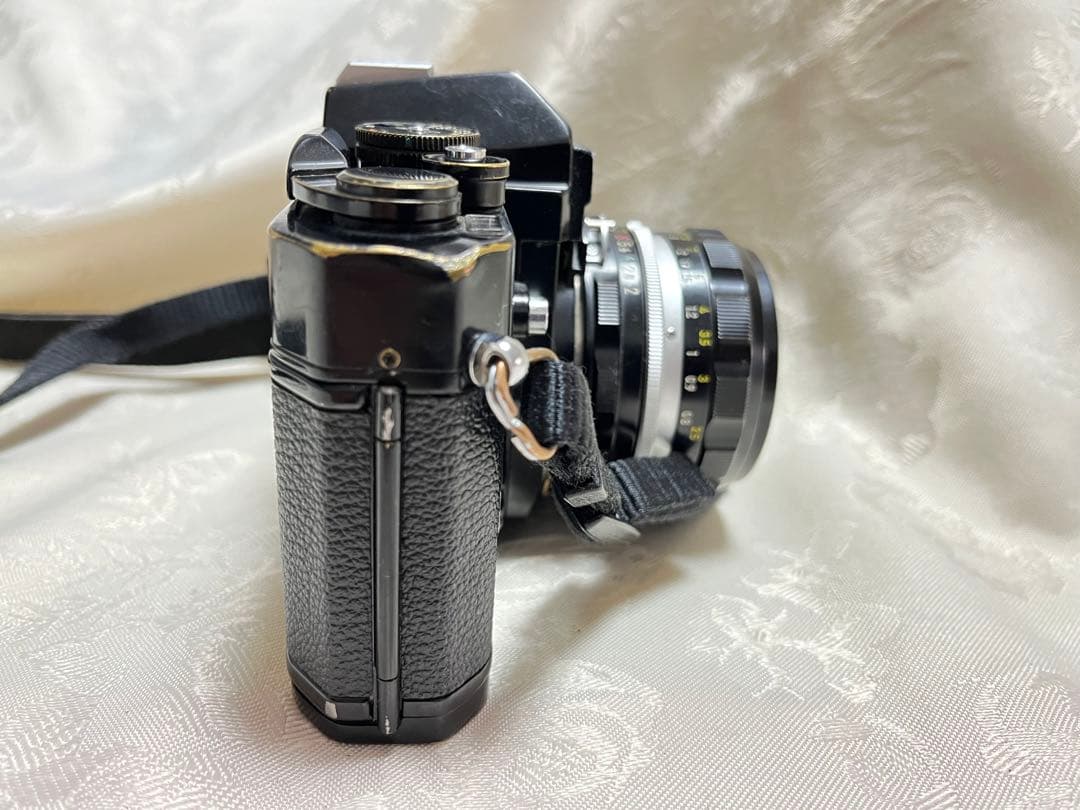 NIKKORMAT EL　希少な輸出モデル　ブラック　ドイツの大型カメラ店で購入