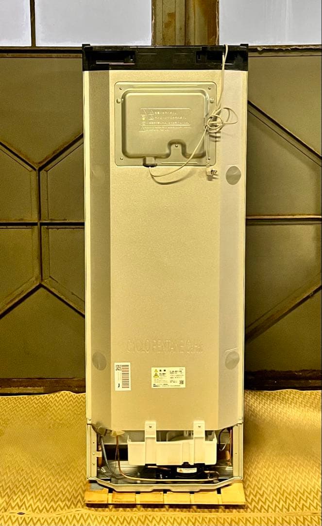 ③【送料無料】美品2023年製SHARP冷凍冷蔵庫 SJ-PD28K-W