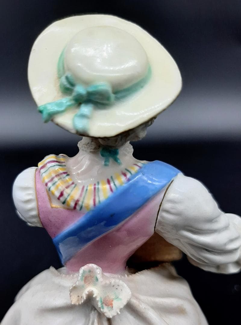 古マイセン／アシエ1768年『花摘みの女』大型フィギュリン美品1級品ボタン剣