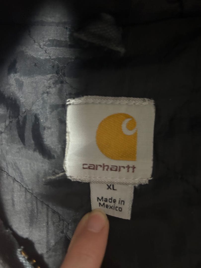 Carhartt ダークグレー フード付きジャケット