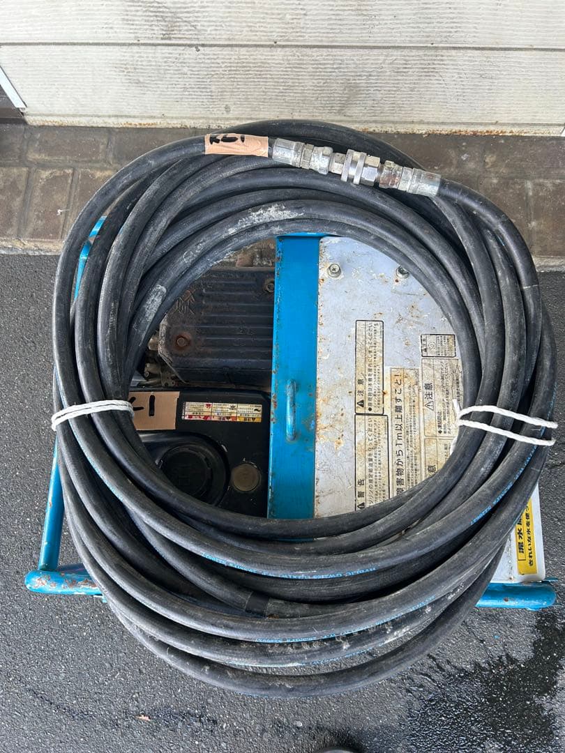 KL1★強い★ツルミ鶴見製作所エンジン式高圧洗浄機　多水量型　HPJ-680ES