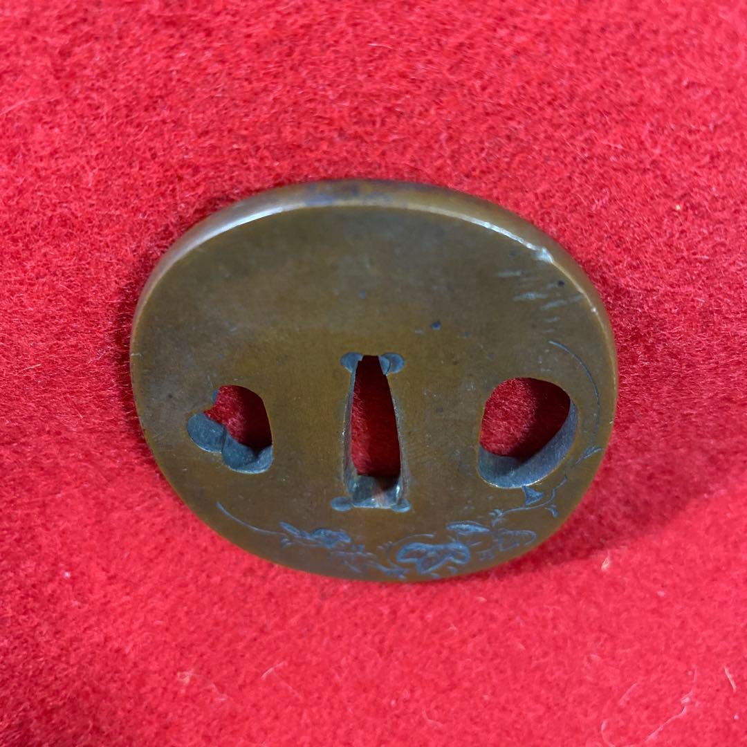 Bー3 日本刀の鍔（つば）　武具　銅製　美術品　工芸品　アンティーク　刀装具